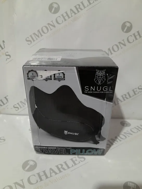 SNUGL TRAVEL PILLOW IN BLACK