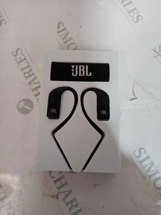 BOXED JBL GRIP 500 WIRELESS SPORT HEADPHONES 