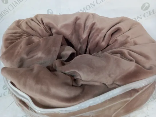 UNBRANDED SOFT BLANKET IN TAUPE COLOUR