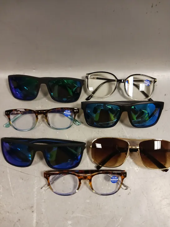 APPROXIMATELY 15 ASSORTED GLASSES/SUNGLASSES IN VARIOUS DESIGNS 