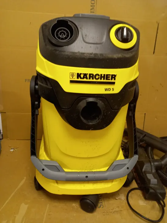 KARCHER WD5 VACUUM CLEANER