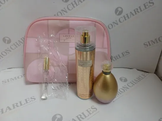 SARAH JESSICA PARKER LOVELY 3-PIECE PARFUM SET