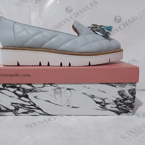 BOXED PAIR OF MODA IN PELLE ETEENA QUILTED LEATHER LOAFERS IN LIGHT BLUE SIZE 6