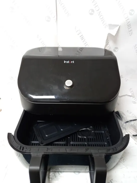 BOXED INSTANT VORTEX PLUS VERSAZONE AIR FRYER 