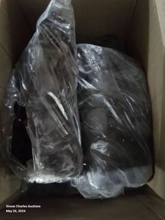  A BOX OF APPROXIMATELY 80 2 PORT CHARGING CABLES