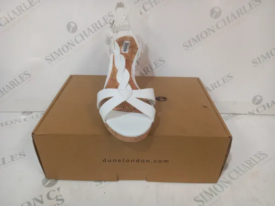 BOXED DUNE LONDON OPEN TOE WEDGE SANDALS IN WHITE SIZE 6