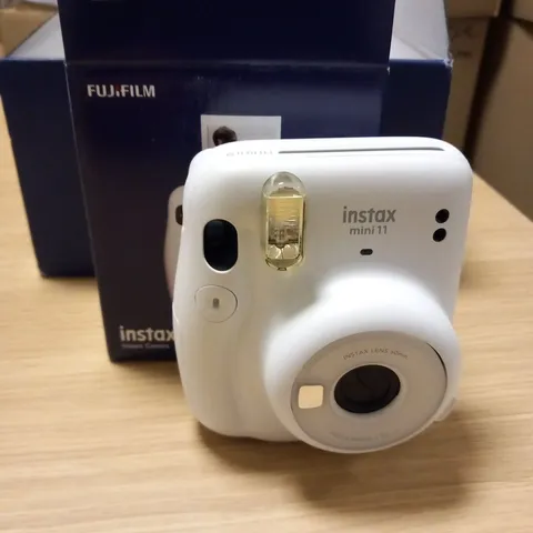 BOXED FUJIFILM MINI 11 INSTANT CAMERA