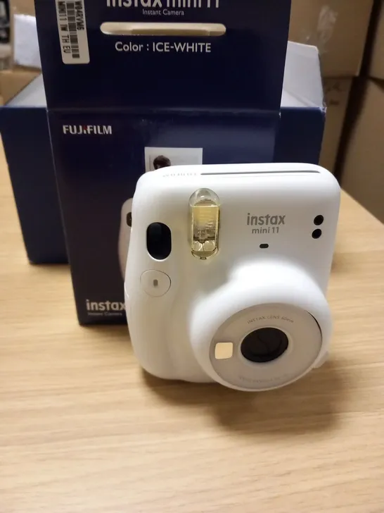 BOXED FUJIFILM MINI 11 INSTANT CAMERA