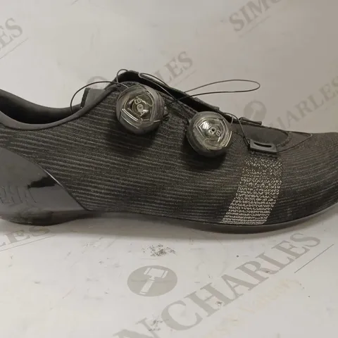 RAPHA CYCLING SHOES - BLACK SIZE UNKNOWN MAX TORQUE 6NM