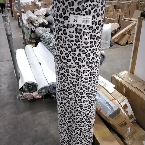 ROLL OF ANIMAL PRINT LINEN  APPROXIMATELY 150MX1.5M 