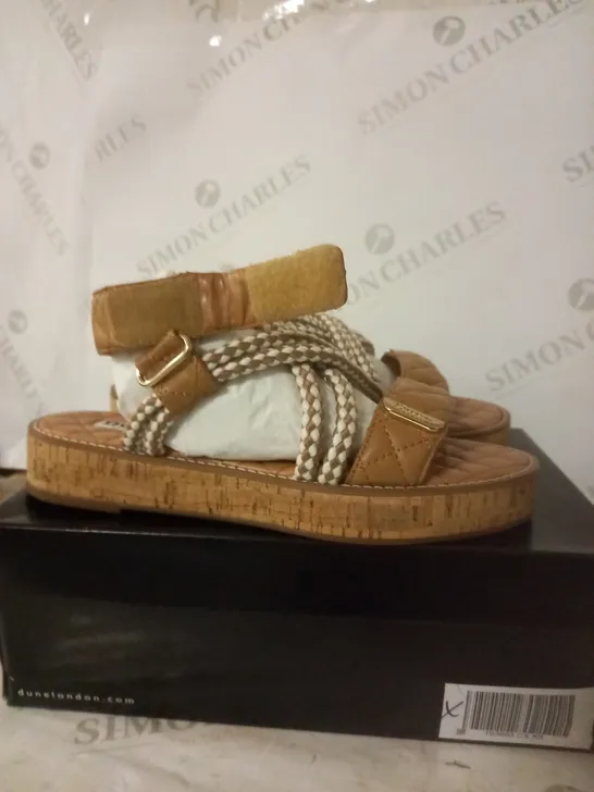 ROPE FLATFORM SANDAL SIZE 6