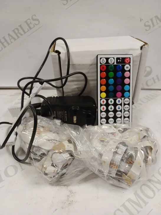 BOXED LED LIGHT STRIP WITH REMOTE 