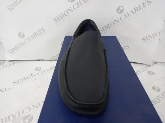 BOXED ROCKPORT MENS RHYDER VENETIAN SHOES IN NAVY - SIZE 10