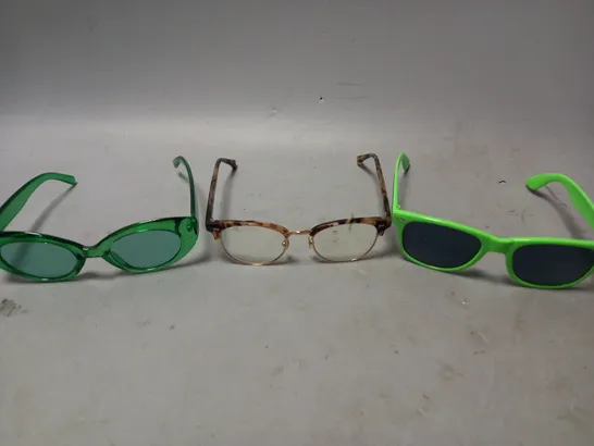 APPROXIMATELY 15 ASSORTED GLASSES AND EYEWEAR ITEMS IN VARIOUS COLOURS AND STYLES