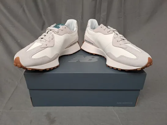 BOXED PAIR OF NEW BALANCE 327 SHOES IN OFF-WHITE/CREAM/GREEN UK SIZE 7.5