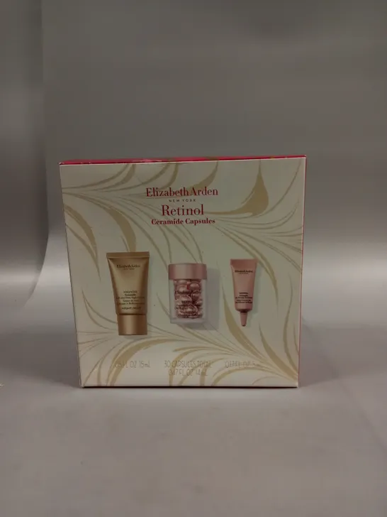 ELIZABETH ARDEN RETINOL CERAMIDE CAPSULES 