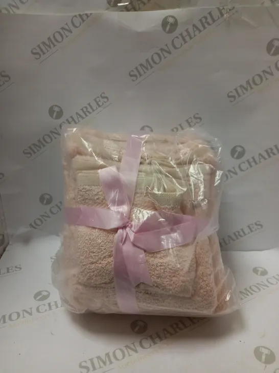 SET OF 3 8 PIECE TOWEL BALE IN PLUSH PINK