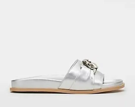 RUTH LANGSFORD CHAIN SLIDE SANDAL SILVER SIZE 4