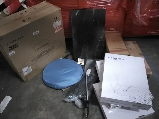 PALLET OF ASSORTED ITEMS TO INCLUDE: DEPULEYFAN LIGHT, WALL ART, TOILET SEATS, LITTER PICKER ETC