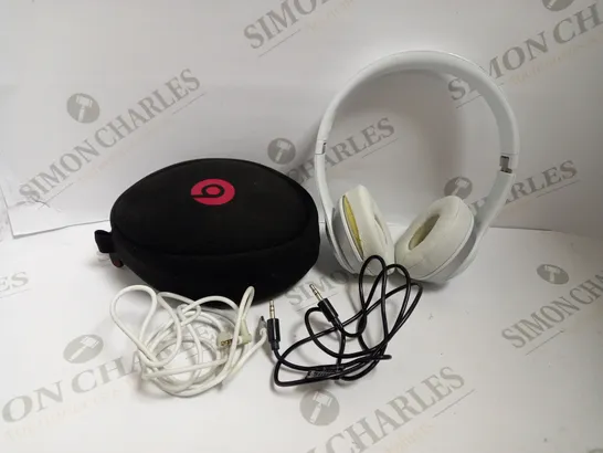 BEATS BY DRE OVER HEAD PHONES - WHITE