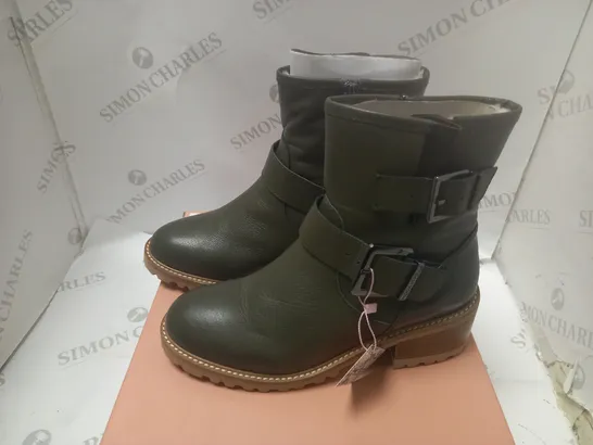 BOXED CORNELLA KHAKI LEATHER BOOTS - SIZE 7