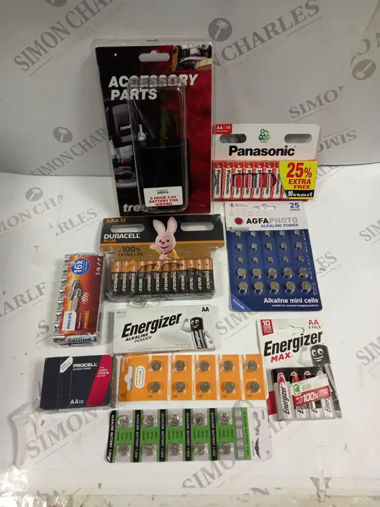 APPROXIMATELY 30 ASSORTED BATTERY PRODUCTS IN VARIOUS SIZES TO INCLUDE AA, BUTTON CELL, 312 ETC 