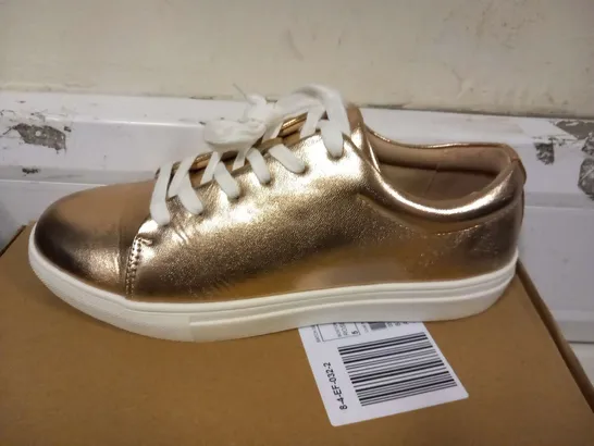 BOXED JD WILLIAMS GOLD SIZE 5