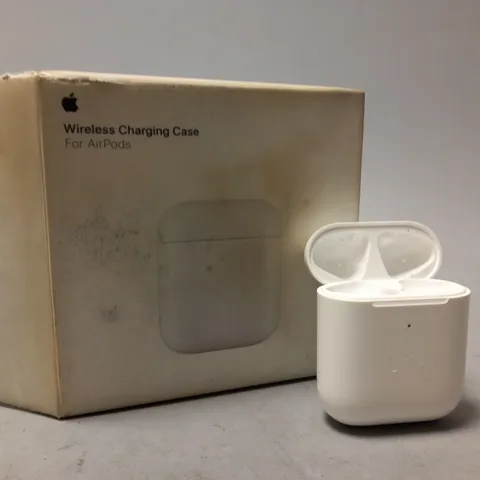 BOXED WIRELESS CHARGING CASE FOR AIRPODS (MODEL: A1938)