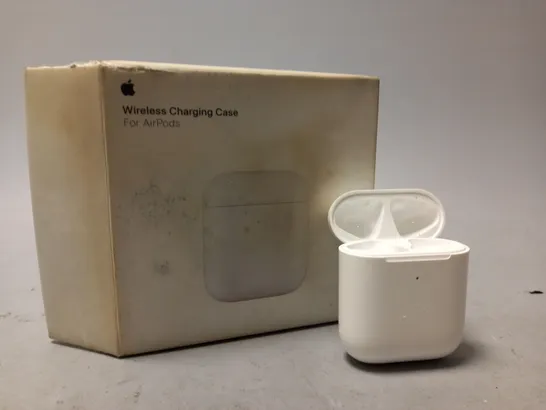 BOXED WIRELESS CHARGING CASE FOR AIRPODS (MODEL: A1938)