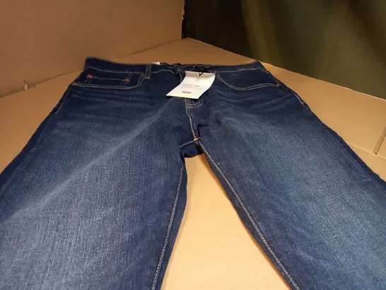 LEVI STRAUSS SLIM TAPER JEANS - SIZE W34/L34