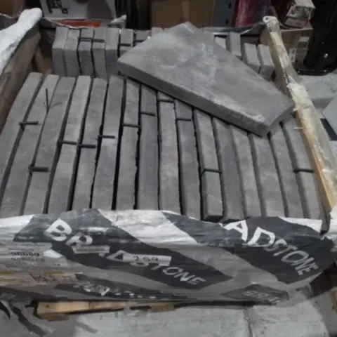 PALLET OF AGGREGATE INDUSTRIES SILVER CIRCLE PACK STONES SLABS - 34 PACK