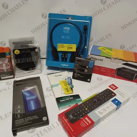 BOX OF APPROX 30 ASSORTED ITEMS INCLUDING POLAROID BLUETOOTH ALARM CLOCK, JUICE PORTABLE SPEAKER AND HAMA PROTECTIVE PHONE CASE FOR SAMSUNG S22