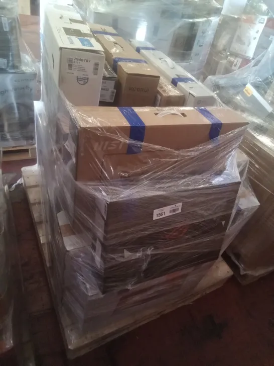 PALLET OF APPROXIMATELY 16 ASSORTED MONITORS TO INCLUDE