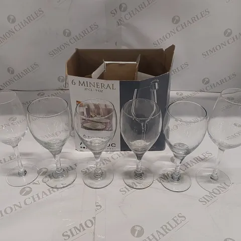 BOX OF 6x ASSORTED WINE GLASSES