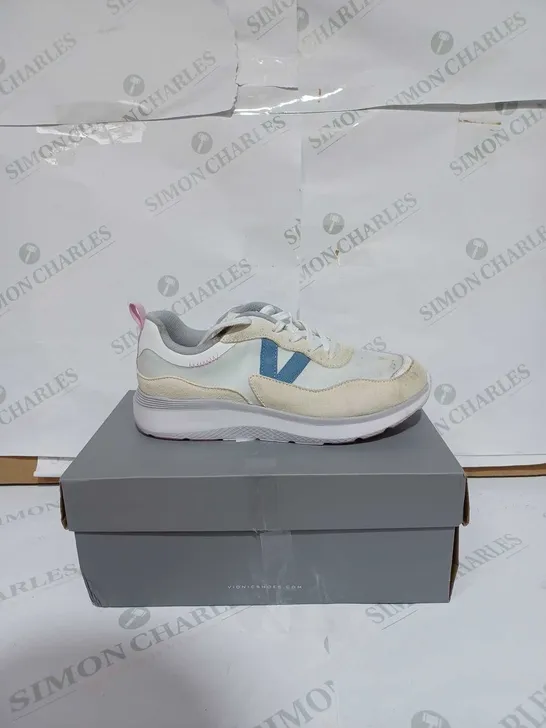 VIONIC DESIGNER TRAINERS - WHITE  & CREAMY YELLOW, UK SIZE 6