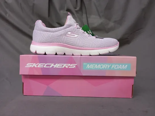 BOXED PAIR OF SKECHERS MEMORY FOAM TRAINERS IN PINK UK SIZE 4