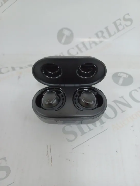 BOXED FAMOO U-AIR TRUE WIRLESS EARBUDS