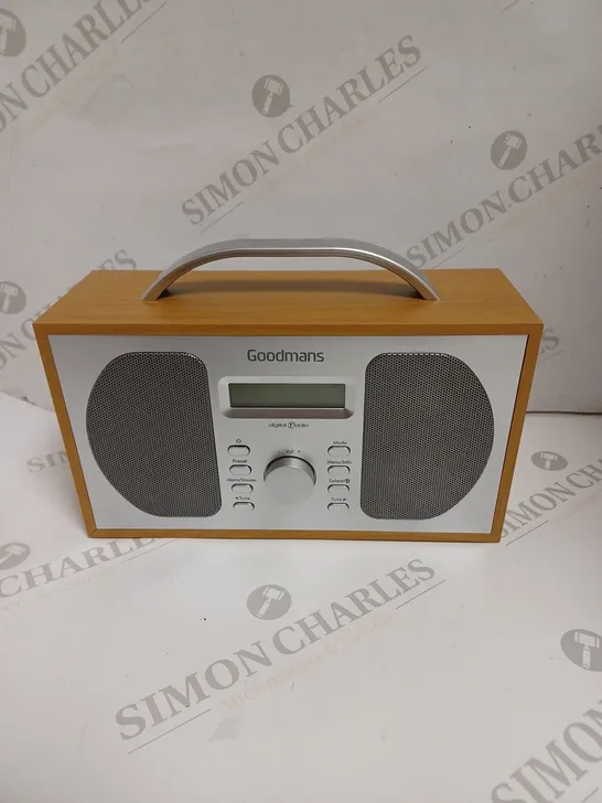 BOXED GOODMANS DAB DIGITAL/FM RADIO 