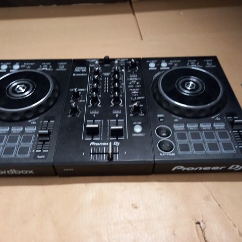 BOXED PIONEER DJ DDJ-400 CONTROLLER