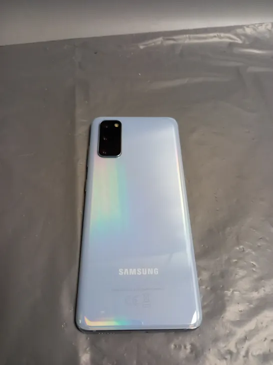 SAMSUNG GALAXY S20 IN CLOUD BLUE 