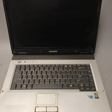 UNBOXED SAMSUNG NP-R40 INTEL CORE DUO LAPTOP
