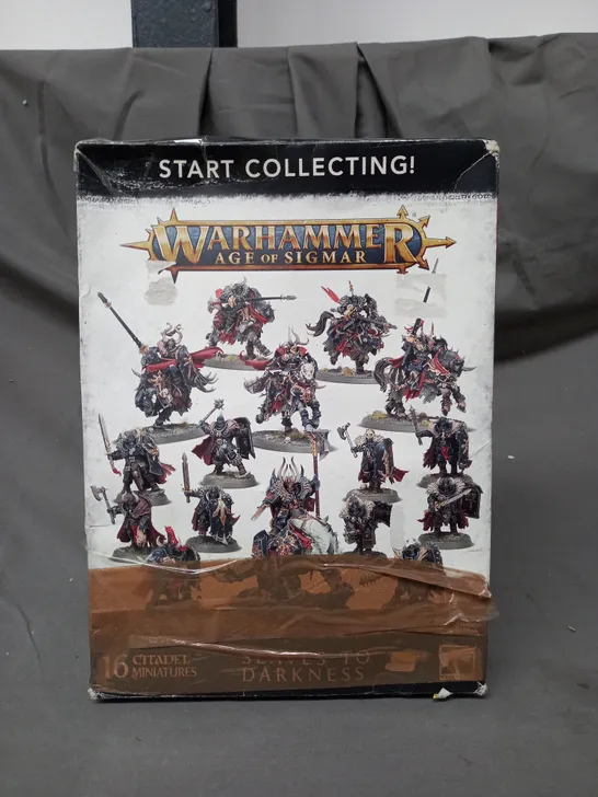 BOXED WARHAMMER AGE OF SIGMAR SLAVES TO DARKNESS (16 CITADEL MINIATURES)