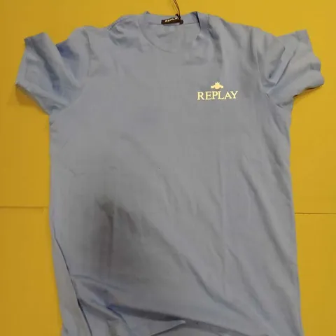 REPLAY SMALL LOGO T-SHIRT SN10 - PASTEL BLUE // SIZE: M