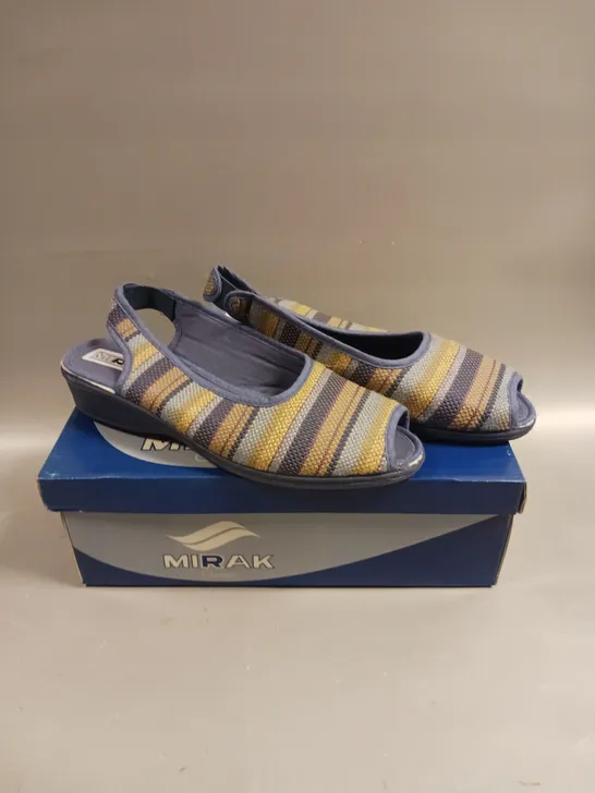 BOXED PAIR OF MIRAK CLASSIC CARLA OPEN TOE SHOES IN BLUE - 6	