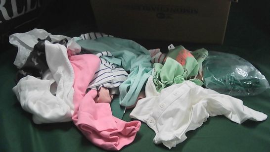 BOX OF ASSORTED BABY/TODDLER CLOTHING TO INCLUDE, DRESSES, TOPS, SOCKS