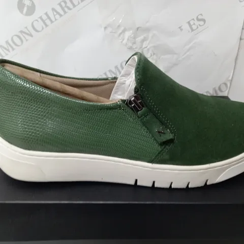 BOXED PAIR OF NATURALIZER PLATFORM SLIP ON SHOES IN GREEN - SIZE 7