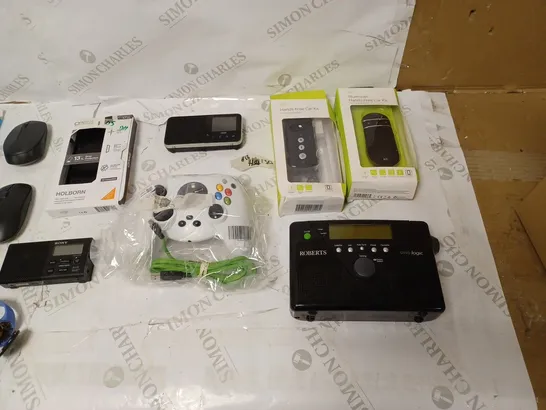 LOT OF APPROXIMATELY 10 HOUSEHOLD GOODS TO INCLUDE MINUTEONE SAMSUNG GALAXY S20 FE 5G PROTECTOR KIT, LOGITECH MOUSE, AND HANDS FREE CAR KIT ETC.