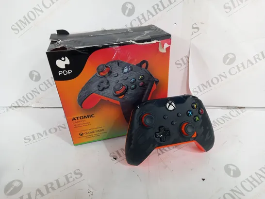 BOXED PDP ATOMIC CARBON WIRED CONTROLLER 