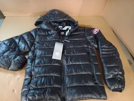 CANADA GOOSE HYBRIDGE COAT IN BLACK - M/M