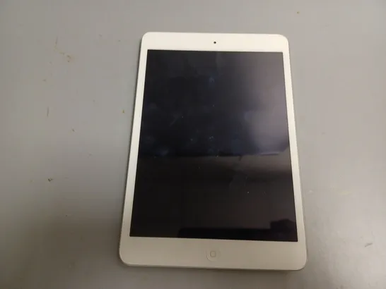 APPLE IPAD MINI 2 A1489 SILVER